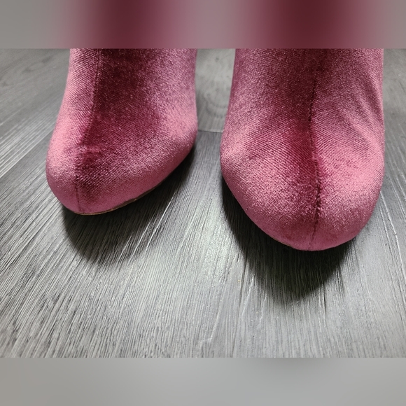 Liliana Velvet Booties - Picture 4 of 8